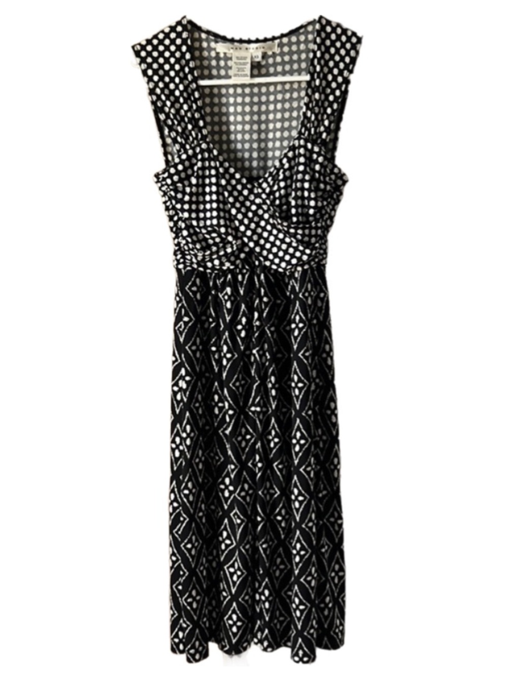 Max Studio Sleeveless, Mixed-Pattern Design Black+White dress. Sz XS. Like New